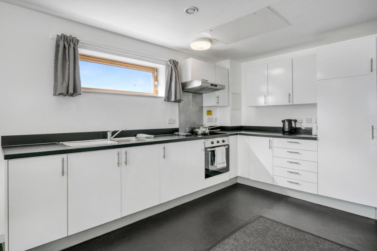 Central Single Room With Shared Kitchen In Luton Luton  Buitenkant foto