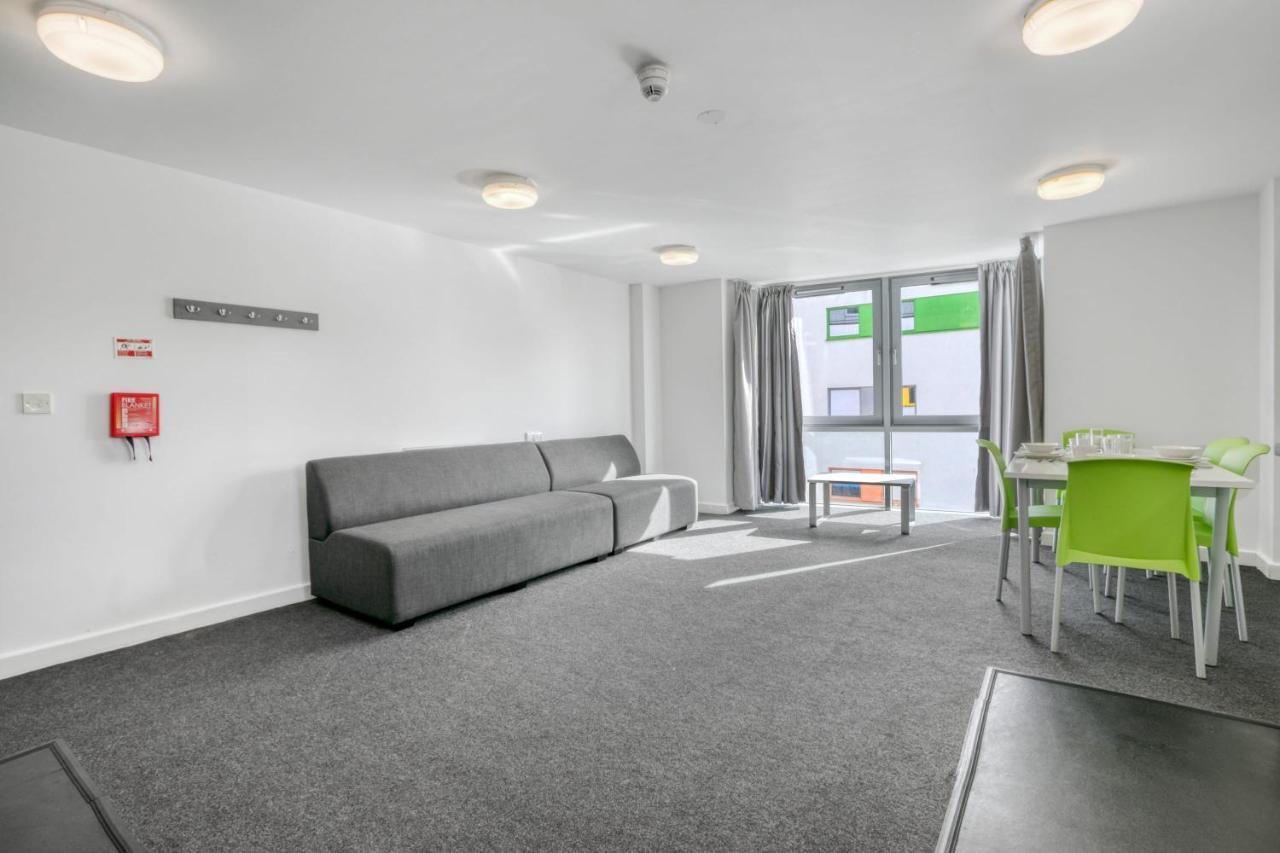 Central Single Room With Shared Kitchen In Luton Luton  Buitenkant foto