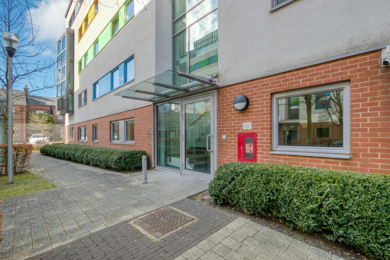 Central Single Room With Shared Kitchen In Luton Luton  Buitenkant foto